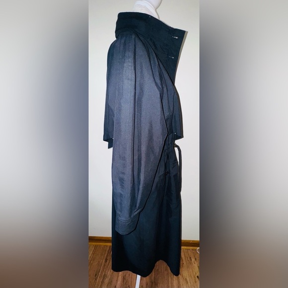 TravelSmith Women's Black Trench Coat. Size PS - Picture 4 of 9